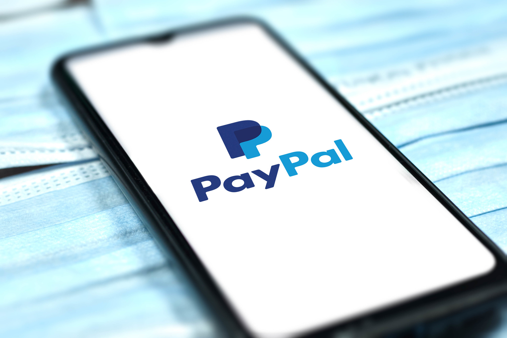 Contatta Paypal Italia con chat assistenza, numero di telefono o email
