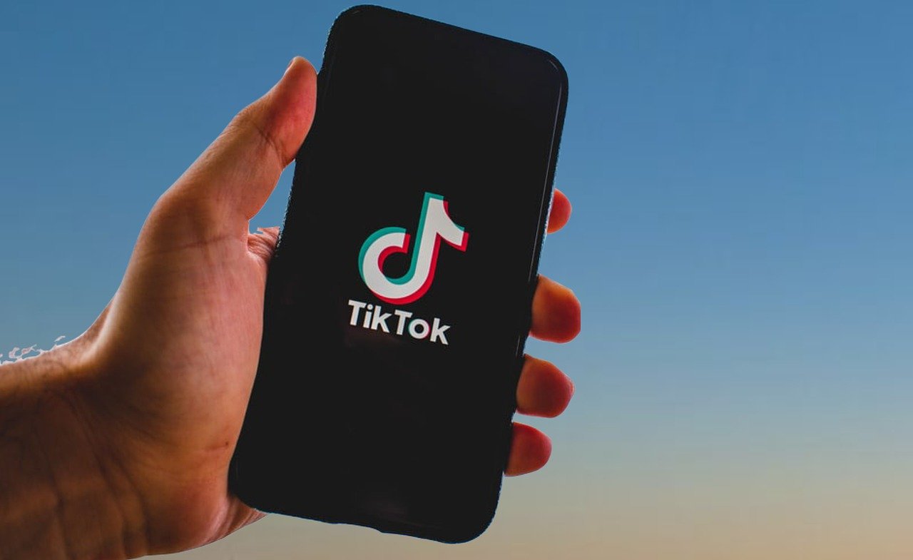 Si possono mettere sottotitoli automatici su TikTok?