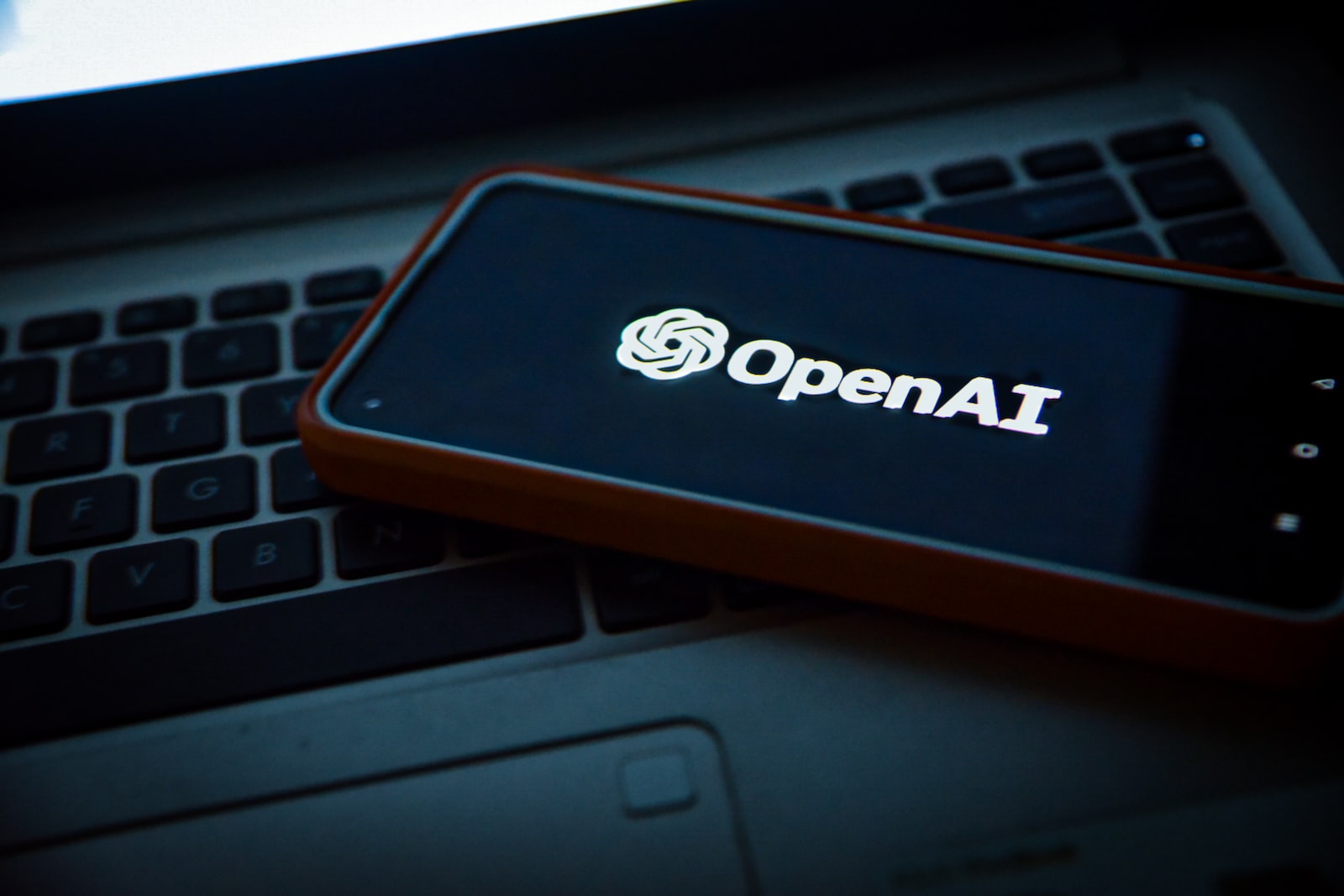 L’atteso lancio di GPT-4: svelati i segreti del nuovo modello di OpenAI